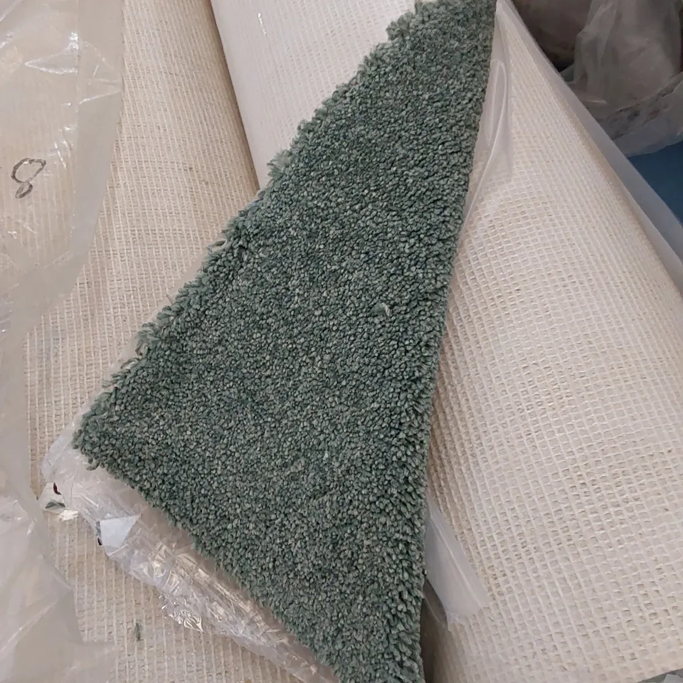 ROLL OF QUALITY STAINSAFE SHEPHERD TWIST AB CARPET // SIZE: APPROX. 4 X 3.6m