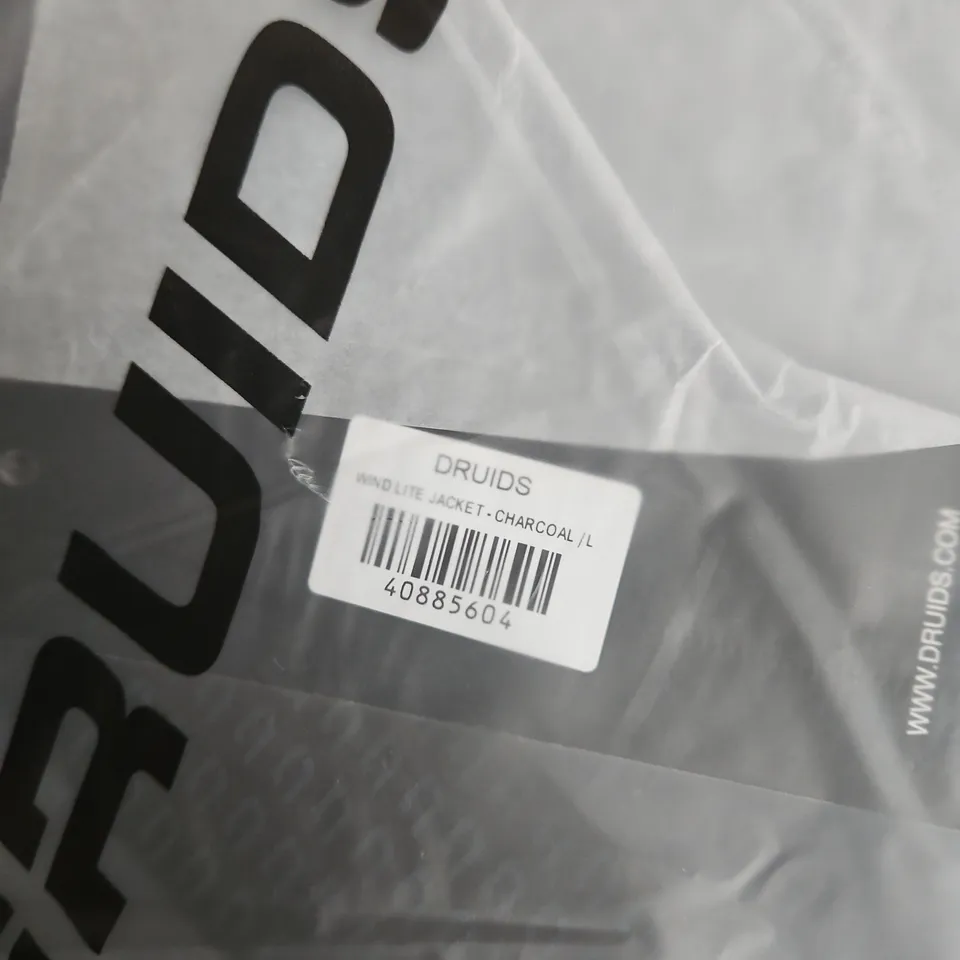 BAGGED DRUIDS WINDLITE JACKET – CHARCOAL, UK SIZE L