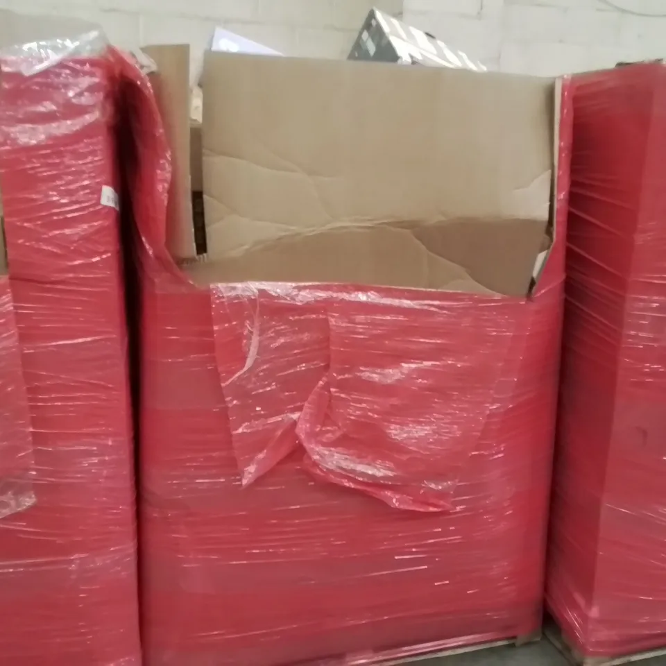 PALLET OF ASSORTED ITEMS TO INCLUDE: AIR FRYERS, KNITTING MACHINE, PLAYPEN, FOLDING PLAYMAT, BABY CHAIR TRAY ECT