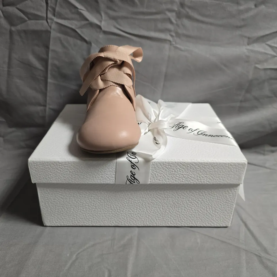 BOXED PAIR OF AGE OF INNOCENCE KIDS SHOES IN PINK SIZE EU 28
