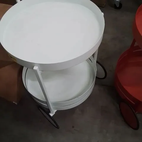 SERVING TABLE