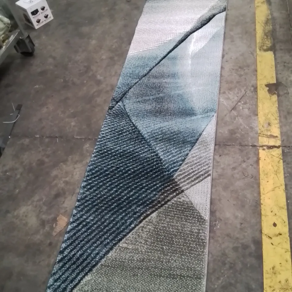 QUALITY DESIGNER AREA RUG - APPROXIMATELY 240X60