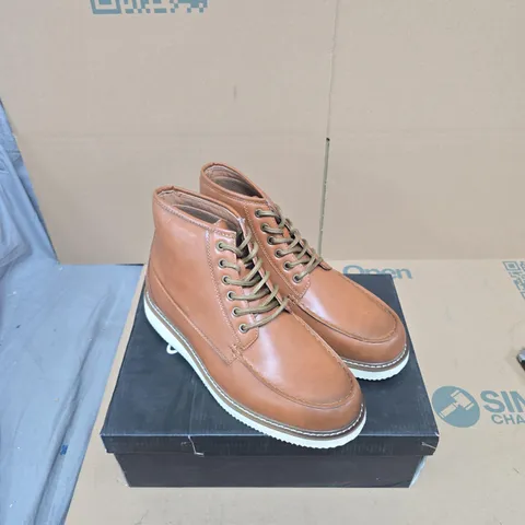 CHARLES SOUTHWELL LANGFORD TAN LEATHER BOOTS, UK SIZE 9 – MEN'S