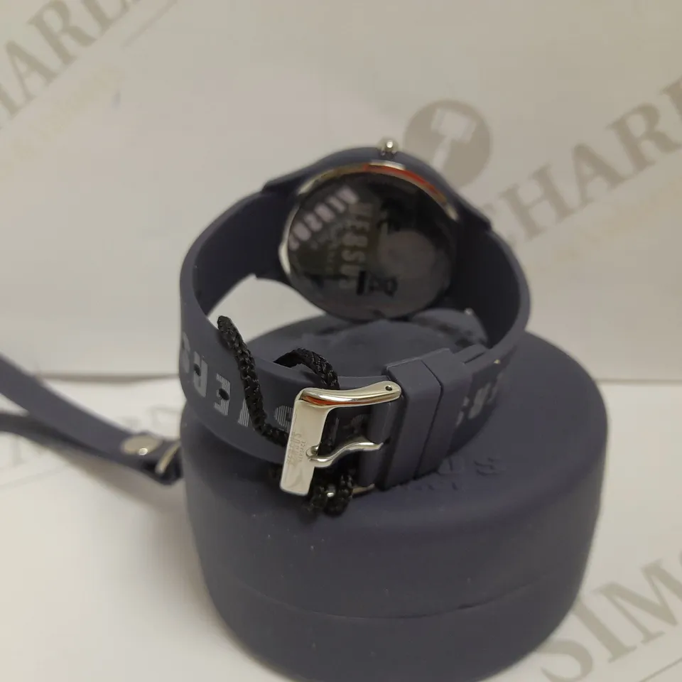 VERSACE VERSUS DOMUS GENT'S SILICONE WATCH  RRP £99
