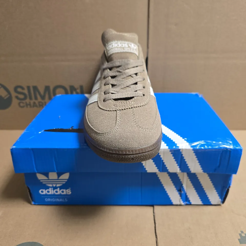 BOXED PAIR OF ADIDAS HANDBALL SPEZIAL TRAINERS IN TAUPE SIZE UK 6.5