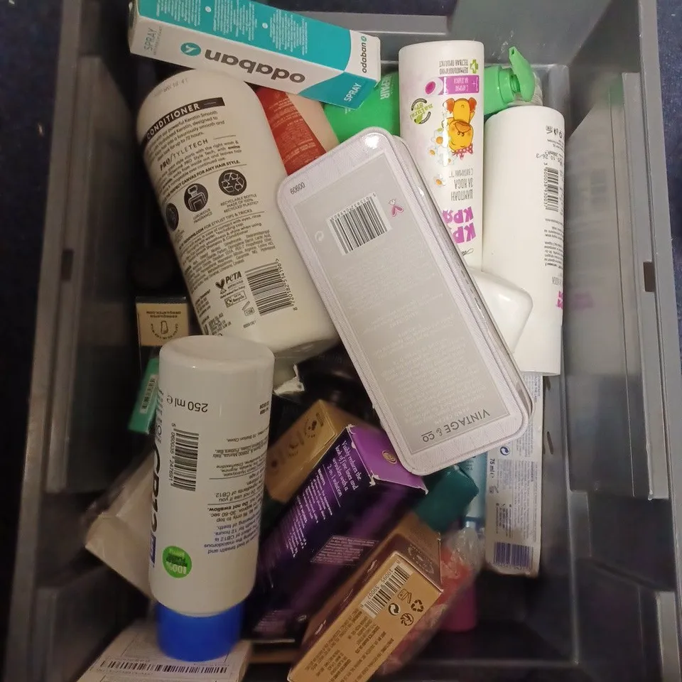 LOT OF APPROXIMATELY 20 COSMETICS ITEMS TO INCLUDE  NATRA CARE PADS , SHAMPOO , SMOOTHING MASKS , ETC 