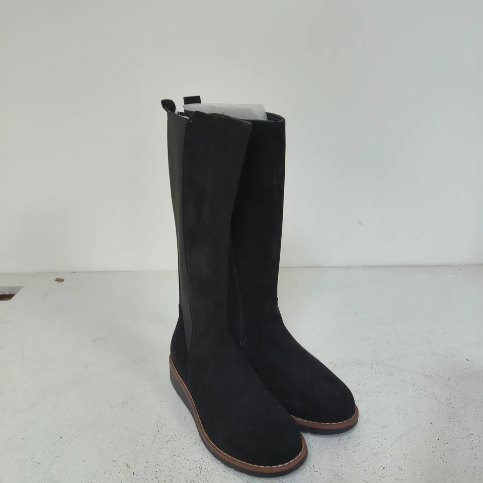 SHOES BY EMMA LISA BLACK MICROFIBRE KNEE-HIGH BOOTS, UK 4