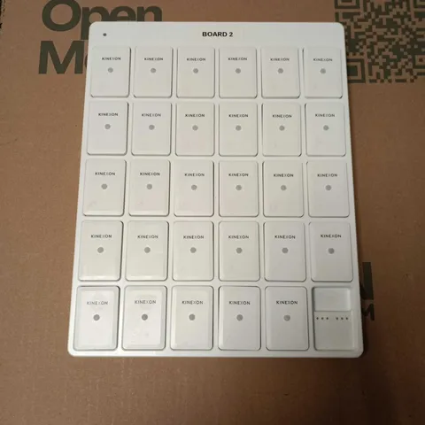 KINEXON KNX-C2.2-1.1-4F TRACKER TILES