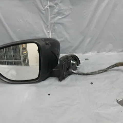 NISSAN LEAF N/S WING MIRROR BLACK