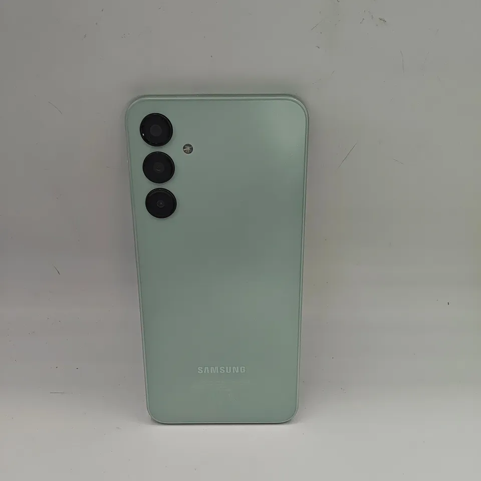 BOXED SAMSUNG GALAXY A16 4/128GB IN LIGHT GREEN - SM-A165F