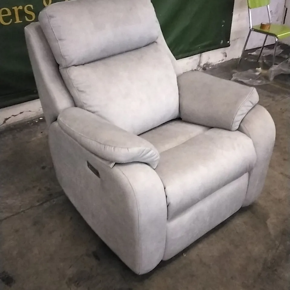 QUALITY BRITISH DESIGNED & MANUFACTURED G PLAN KINGSBURY POWER RECLINER STINGRAY PLATINUM SUEDE ARMCHAIR