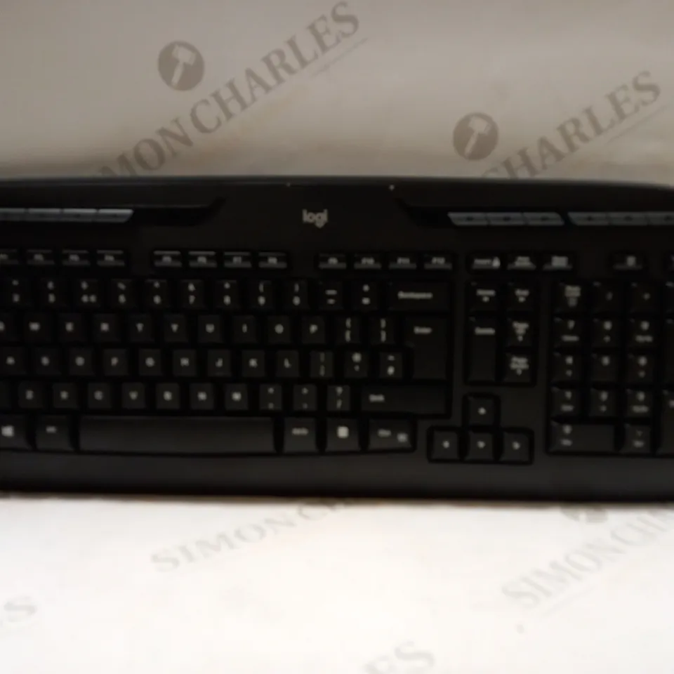 LOGITECH MK330 WIRELESS KEYBOARD