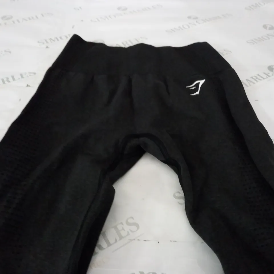 GYMSHARK LEGGINGS PANTS IN BLACK - SMALL