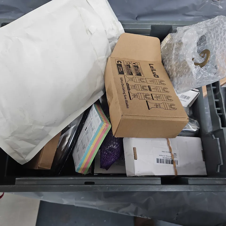BOX OF ASSORTED HOME AND ACCESSORIES ITEMS TO INCLUDE - KLONG - BOLTS - 