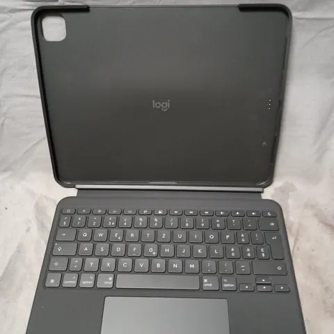 BOXED LOGITECH COMBO TOUCH IPAD PRO 13" TABLET KEYBOARD CASE - SWISS LAYOUT 