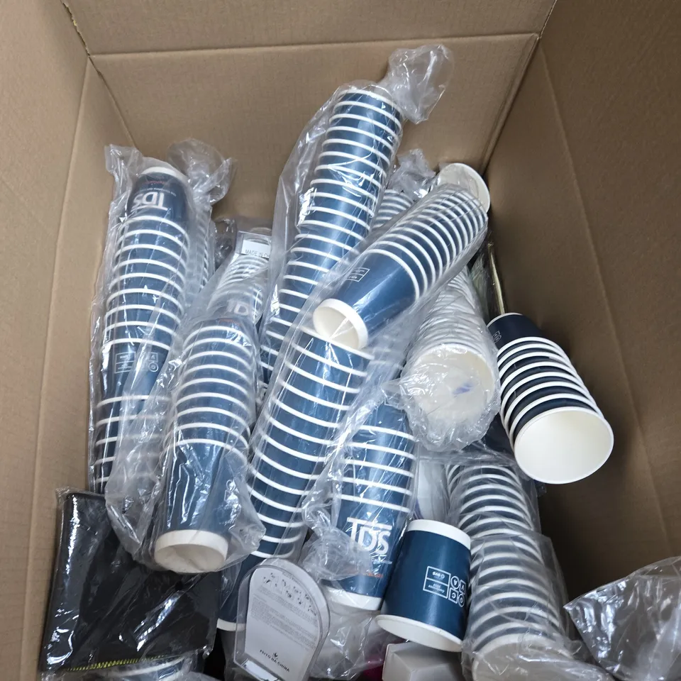 APPROXIMATELY 20 HOUSEHOLD ITEMS TO INCLUDE PAPER CUPS, HOT WATER BOTTLES AND A HOODED BLANKET