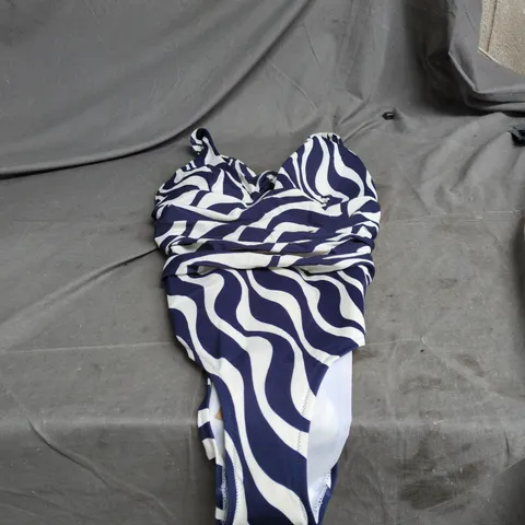 BODEN SWIMSUIT UK 12 L WITH TAGS