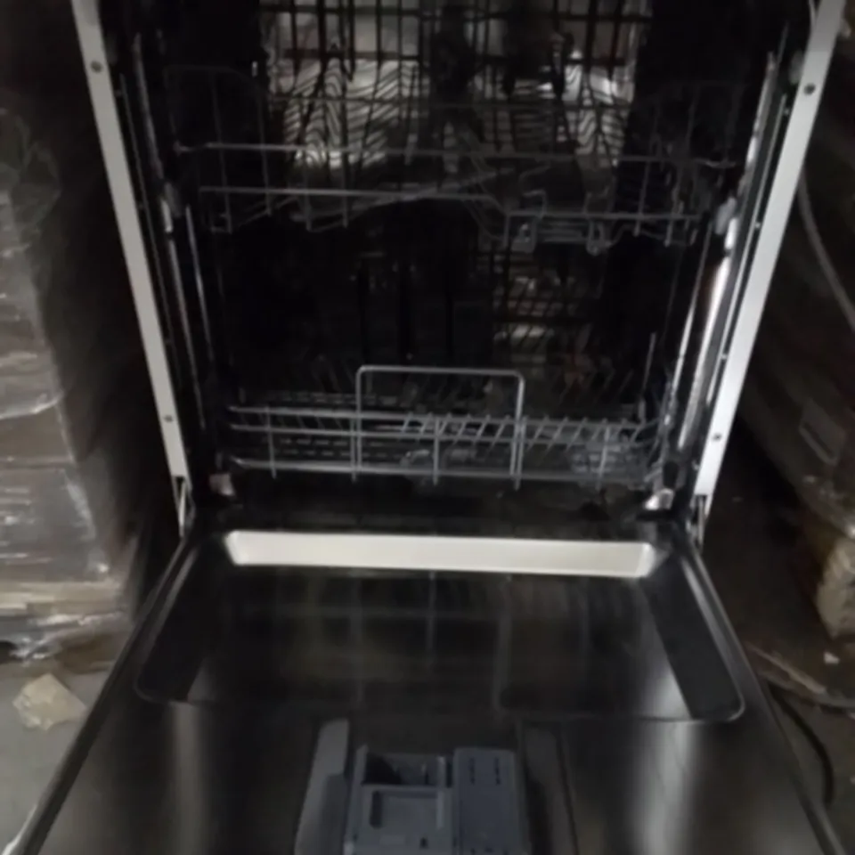 HISENSE FREESTANDING DISHWASHER - WHITE