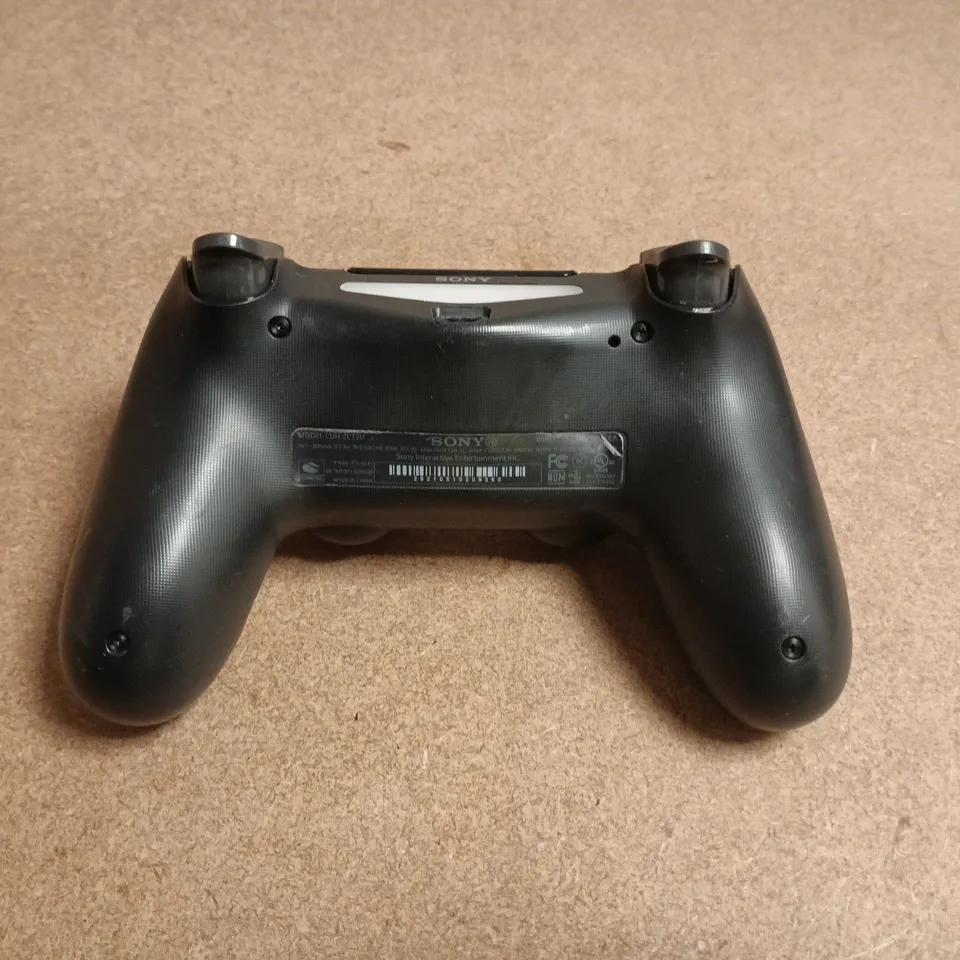 SONY PLAYSTATION 4 DUALSENSE WIRELESS CONTROLLER IN BLACK
