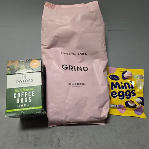 TOTE OF APPROXIMATELY 6 ASSORTED FOOD ITEMS TO INCLUDE - GRIND HOUSE BLEND , TAYLORS COFFEE BAGS , MINI EGGS 