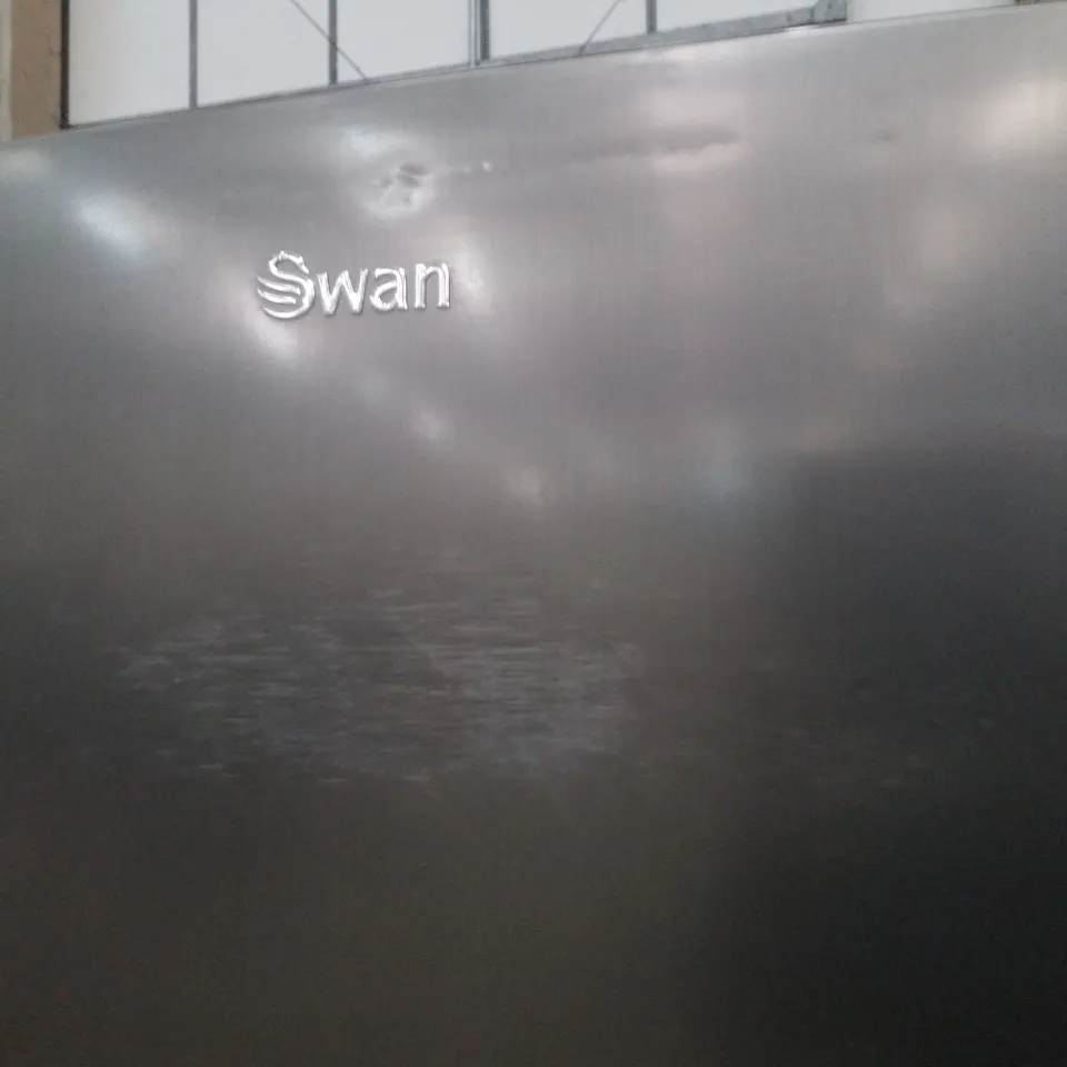 SWAN SR15690S 48CM WIDE, 50/50 SPLIT FRIDGE FREEZER - SILVER