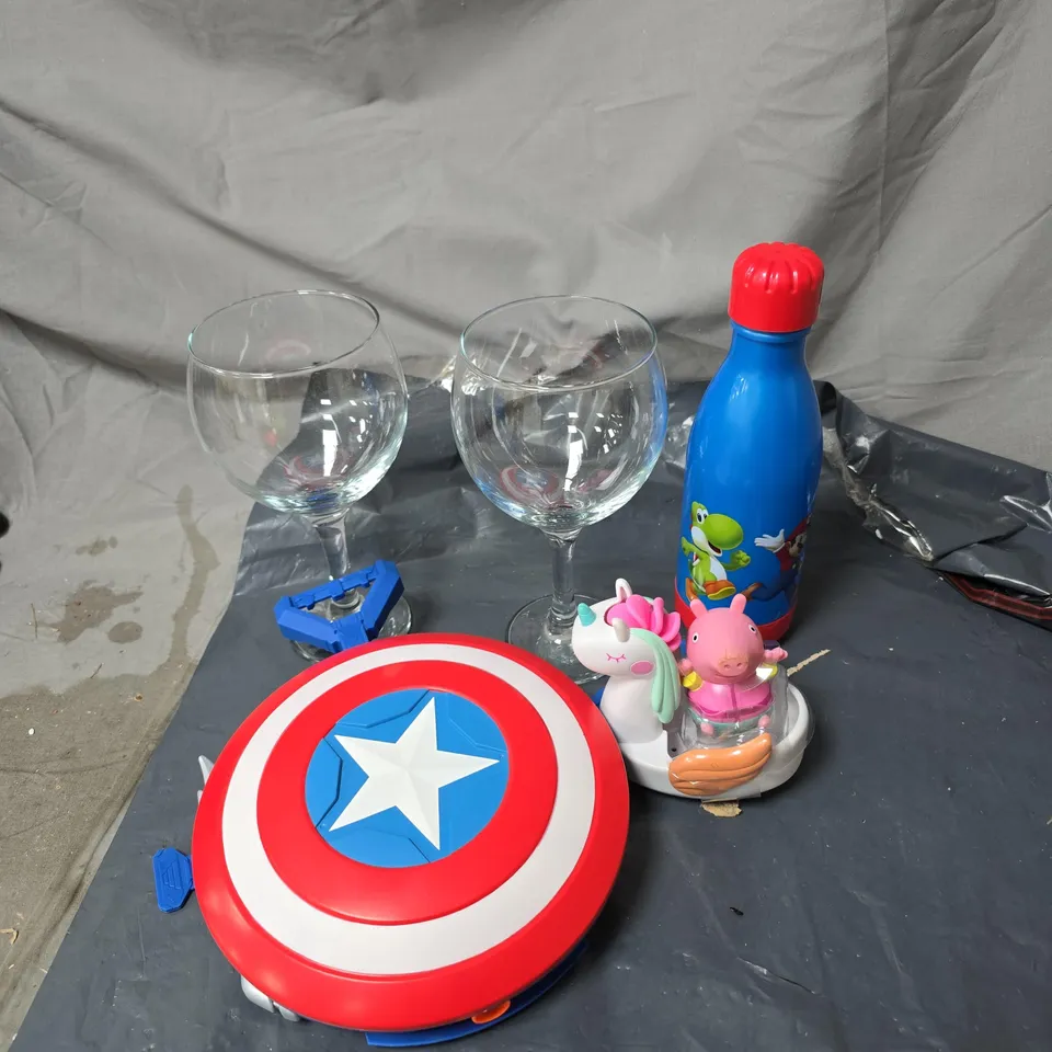 BOX OF APPROXIMATELY 15 ASSORTED HOUSEHOLD ITEMS TO INCLUDE CAPTAIN AMERICA SHIELD, LARGE GLASSES, SUPER MARIO TOY, PEPPA PIG TOY ETC