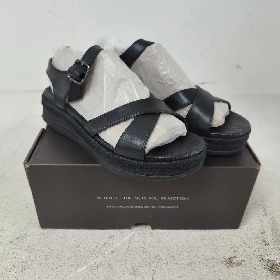 VIONIC PASADENA MAR SANDAL - 6