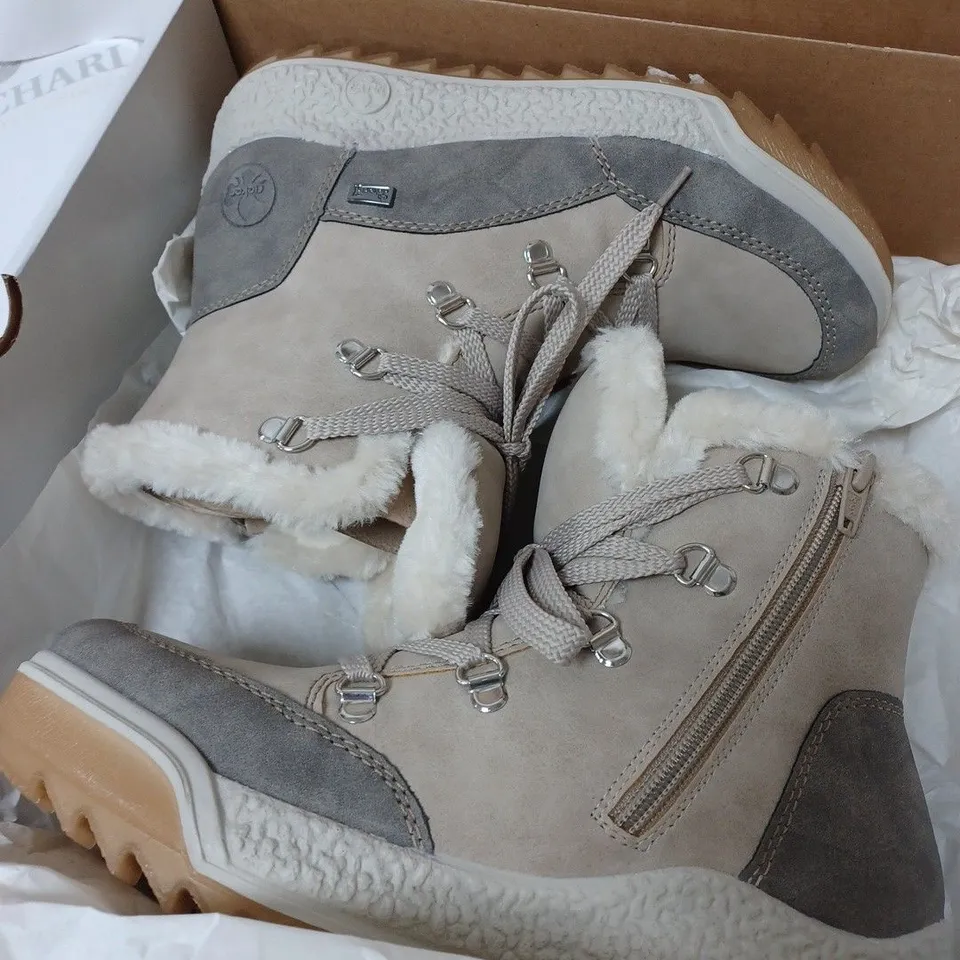 BOXED RIEKER WATER RESISTANT WARM LINED HIKING LACE UP BOOTS, CREAM - SIZE 3.5