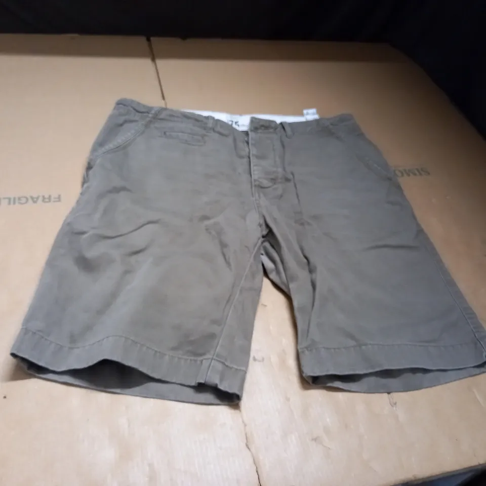 PAIR OF BROWN CORDED SHORTS SIZE EU 42