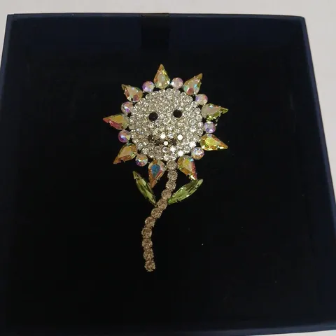 BUTLER & WILSON HAPPY FLOWER BROOCH 
