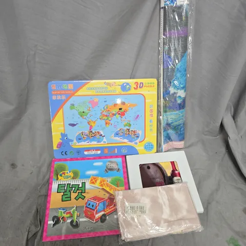 PALLET OF APPROXIMATELY 60 ASSORTED ITEMS TO INCLUDE 3D PUZZLES, DIAMOND PAINTINGS, HANGING DECORATIVE TILES, ETC - COLLECTION ONLY