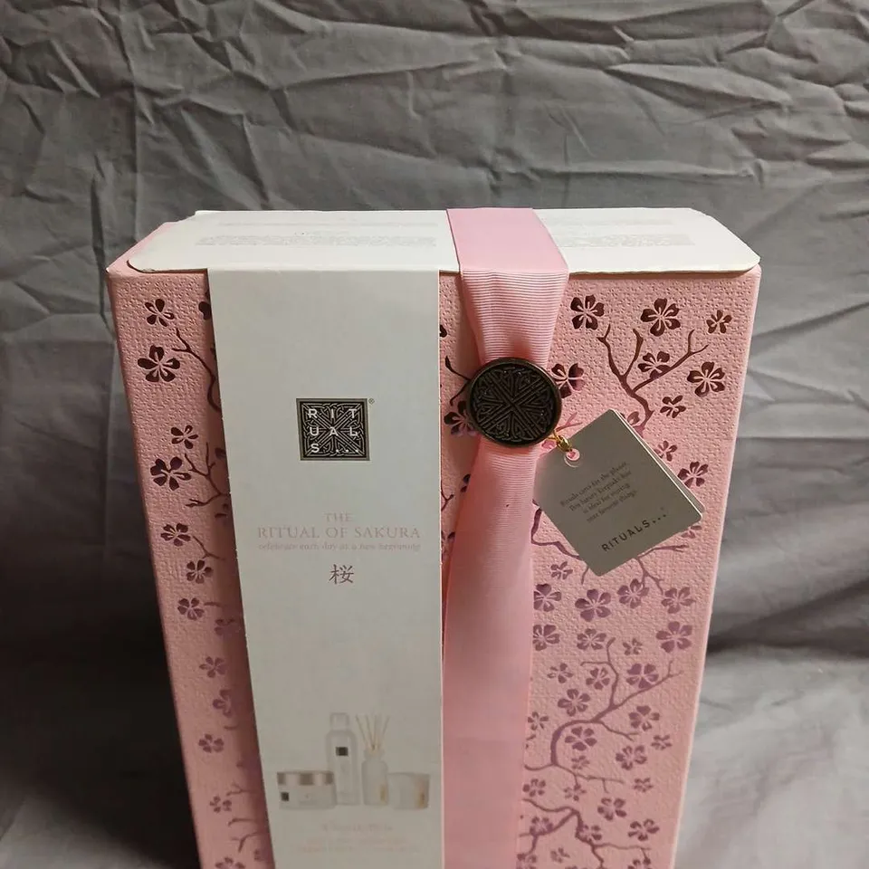 RITUALS THE RITUAL OF SAKURA GIFT SET