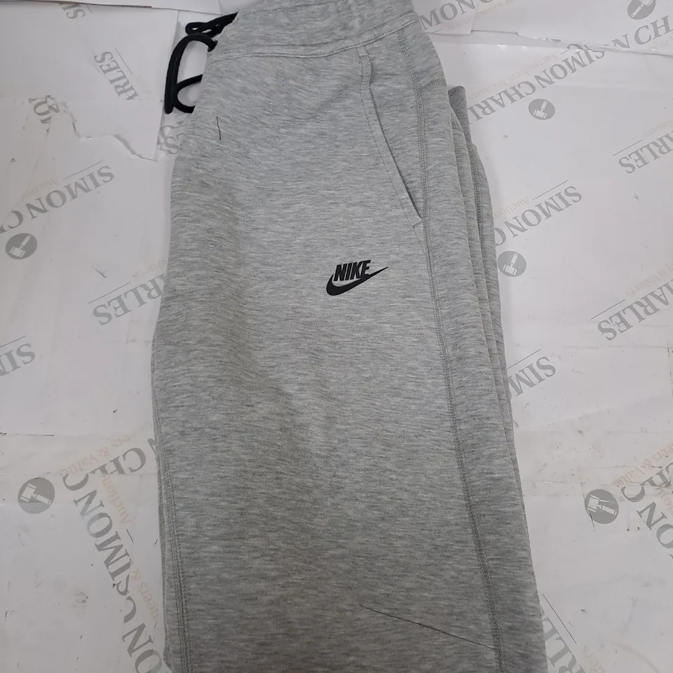 NIKE TECH FLEECE TRACKSUIT BOTTOMS SIZE M