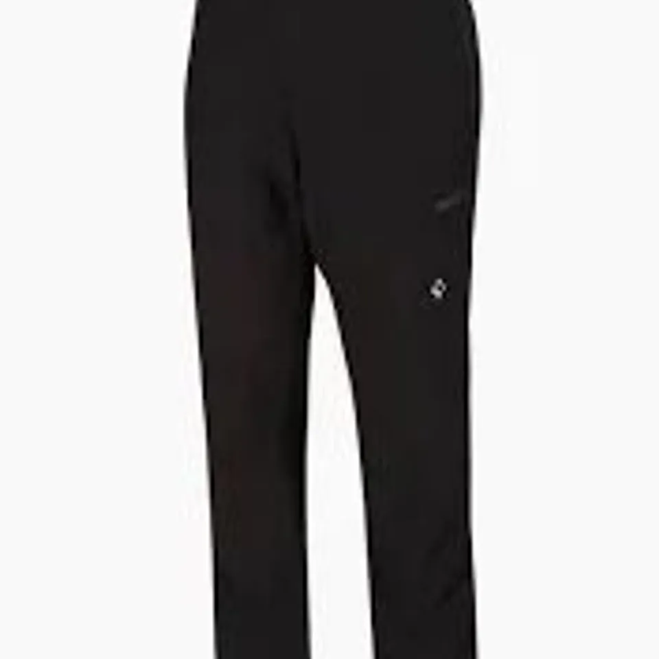 BRAND NEW REGATTA HIGHTON ZIP OFF TROUSERS IN BLACK - UK 30"