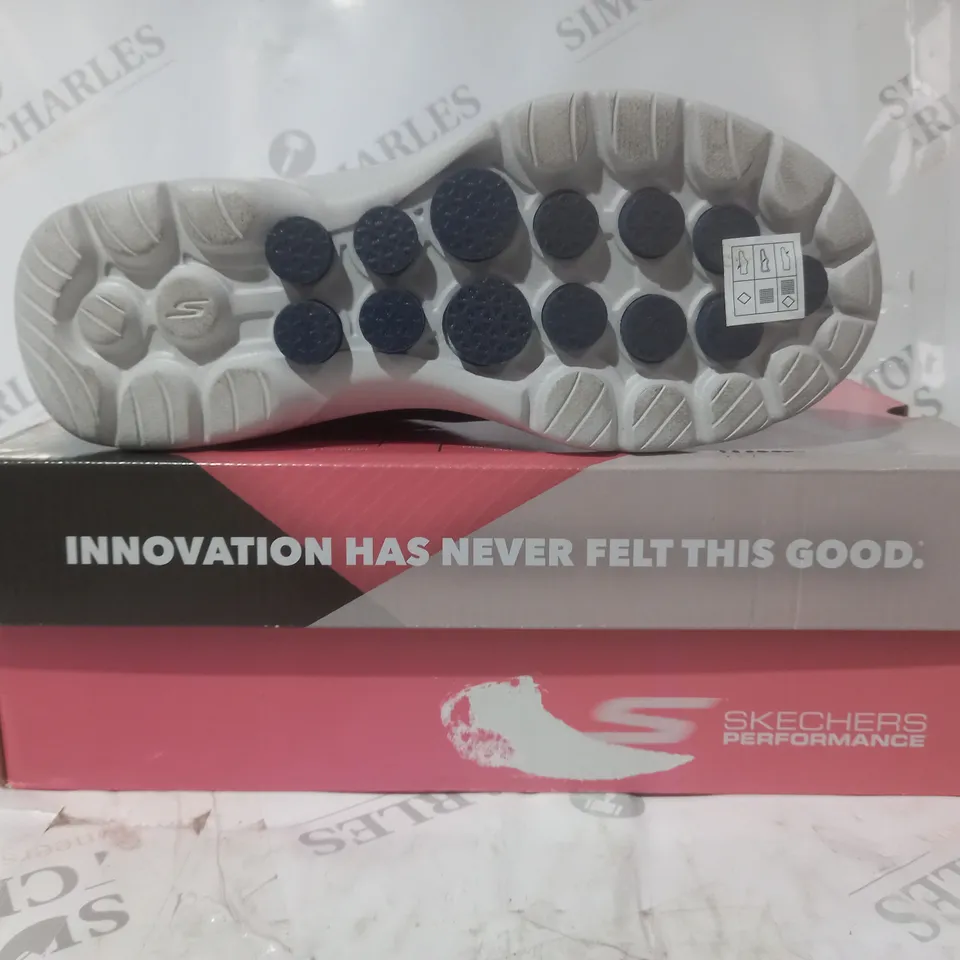 BOXED PAIR OF SKECHERS GO WALK TRAINERS IN NAVY UK SIZE 5