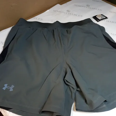 XL UNDER ARMOUR GREY SHORTS 