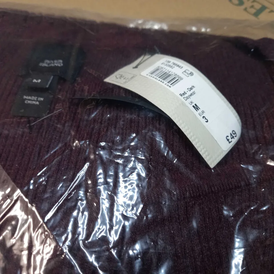 PACKAGED IVER ISLAND DARK RED DAYWEAR DRESS - MEDIUM