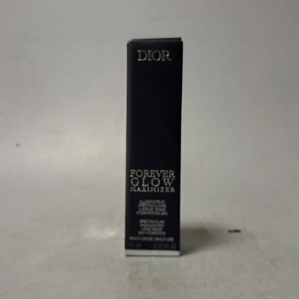 BOXED DIOR FOREVER GLOW MAXIMIZER HIGHLIGHTER PINK