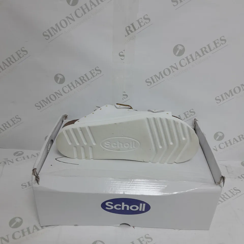 BOXED SCHOLL SANDALS SIZE 6