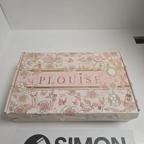 P LOUISE MAKEUP MYSTERY BOX SET – PINK FLORAL PACKAGING