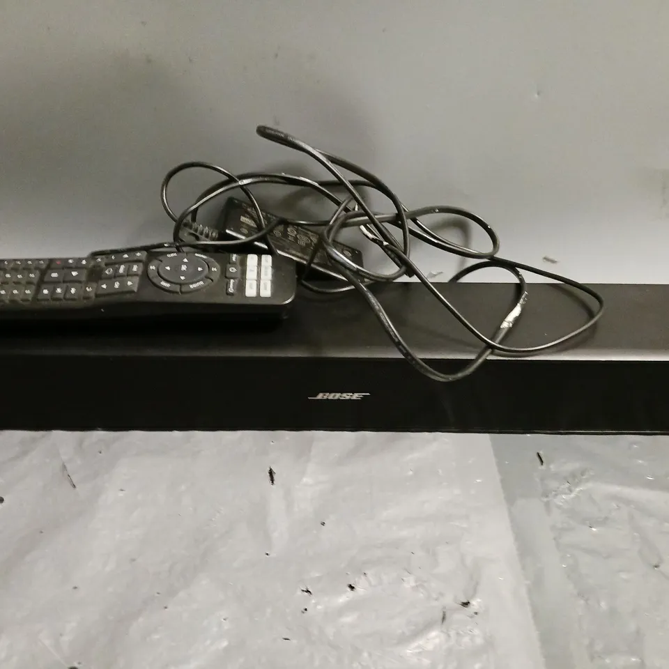 BOSE SOLO TV SOUND SYSTEM (418775)
