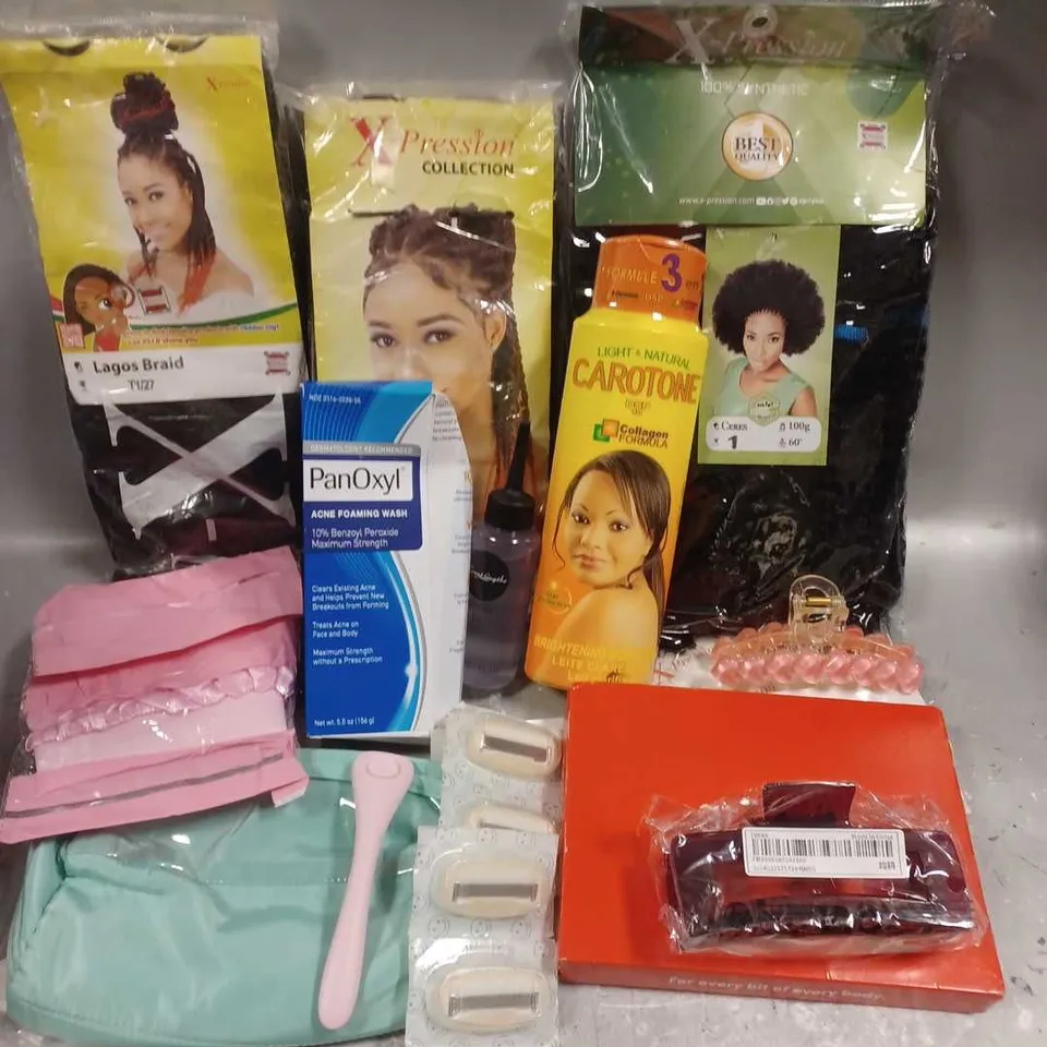 APPROXIMATELY 20 ASSORTED COSMETIC ITEMS TO INCLUDE - GRUUM SKINCARE KIT - X-PRESSION HAIR EXTENSIONS - ESTRID RAZER -  ETC