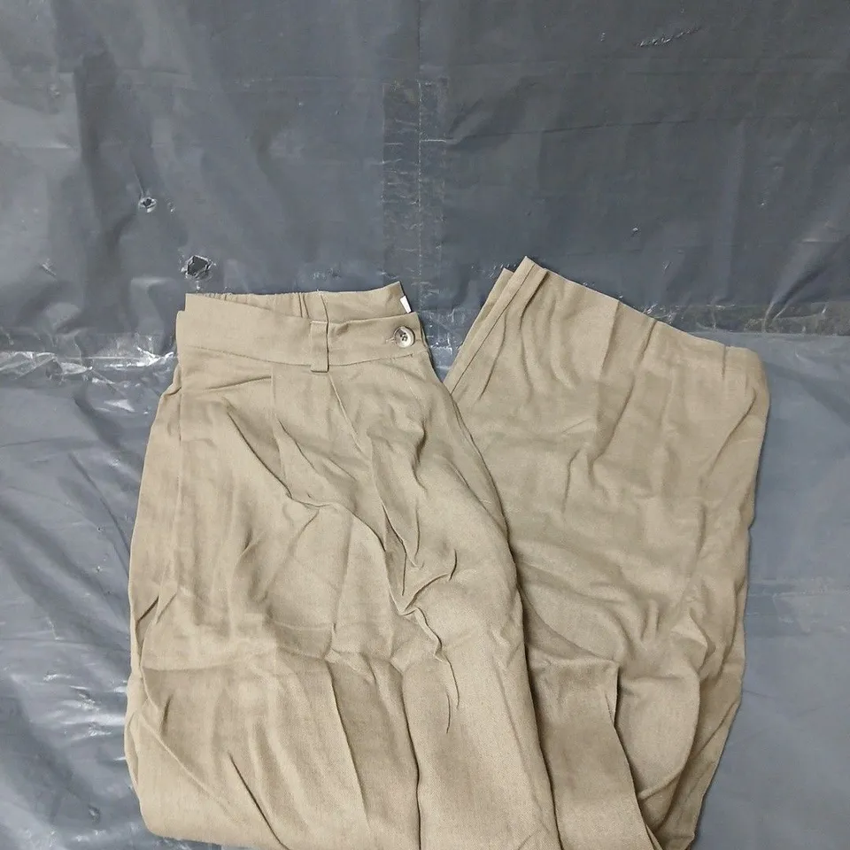 BEN DE LISI LINEN BLEND TROUSERS PETITE IN STONE - SIZE 14