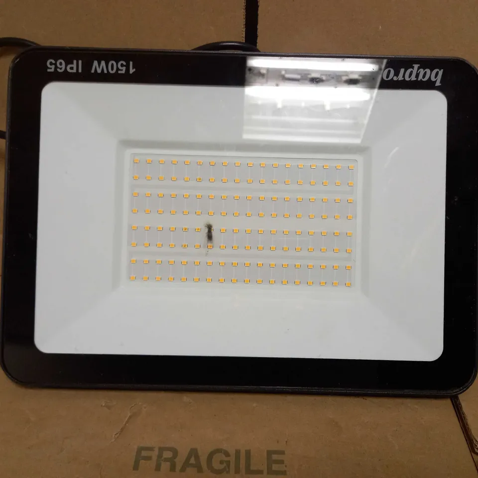 SOLLA LED FLOOD LIGHT
