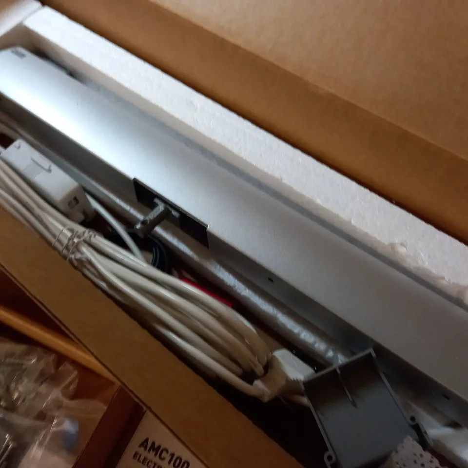 BOXED DAKEA AMC100 ELECTRIC OPENER