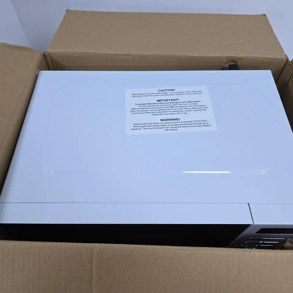 SWAN 20L 700W DIGITAL MICROWAVE - WHITE - COLLECTION ONLY
