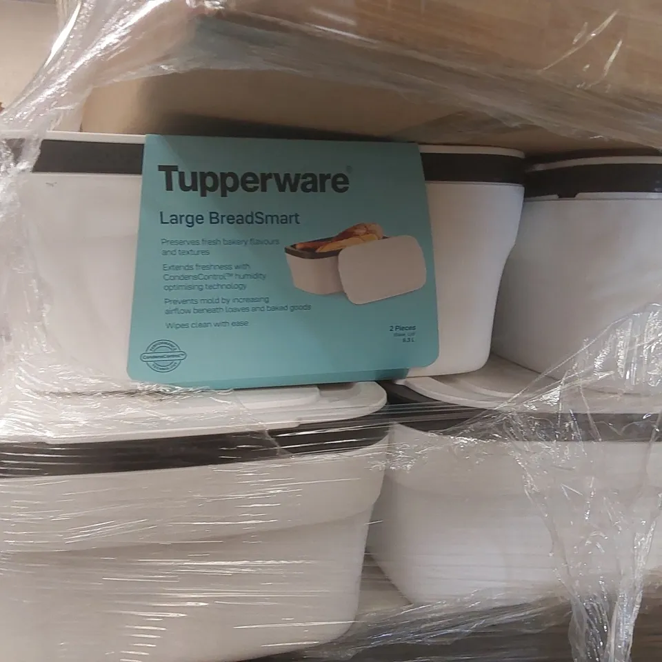 PALLET CONTAINING A VERY LARGE QUANTITY OF TUPPERWARE LARGE BREADSMART BREAD BINS