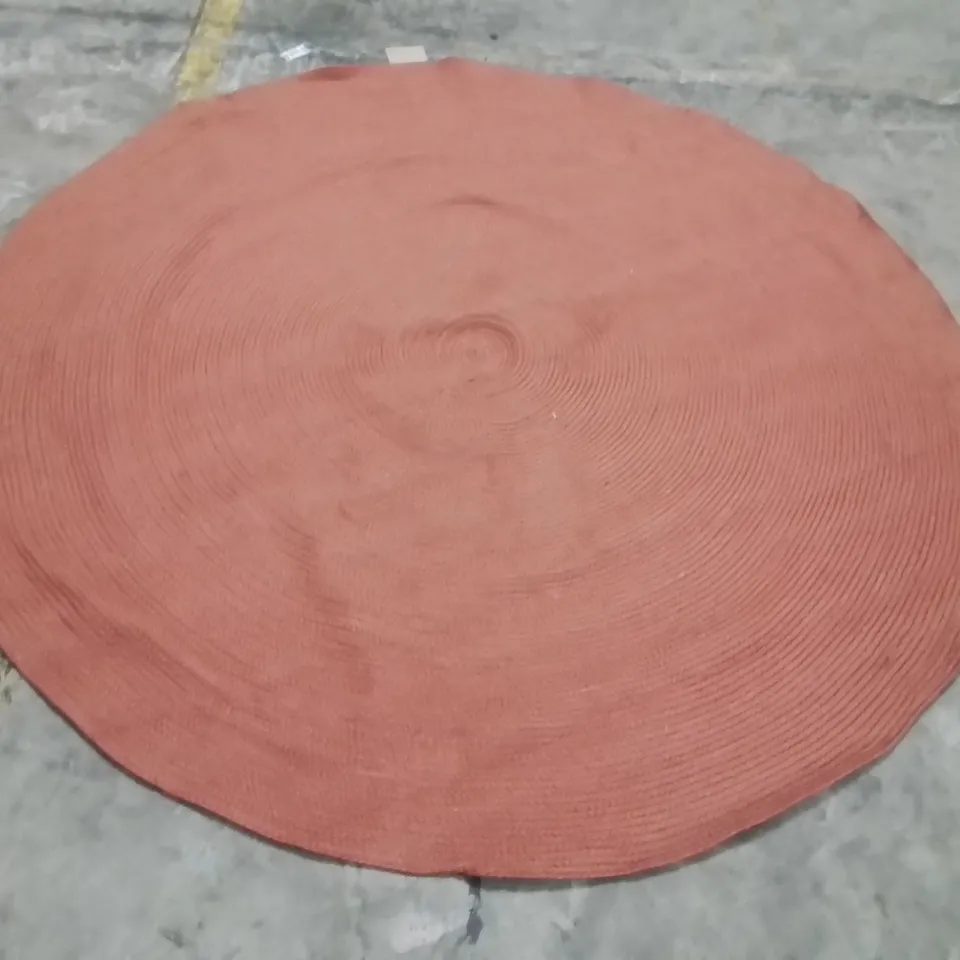 QUALITY DESIGNER AREA RUG - APPROXIMATELY 200X198