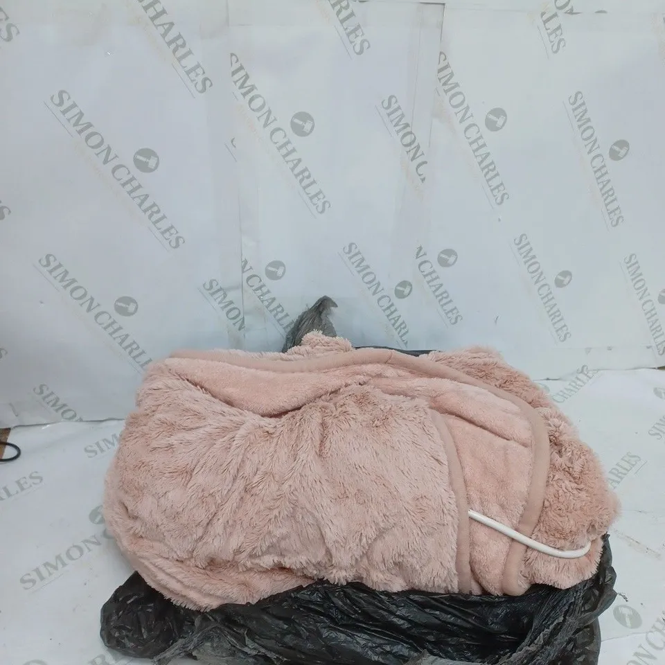 COZEE HOME VELVETSOFT HEATED THROW IN PINK