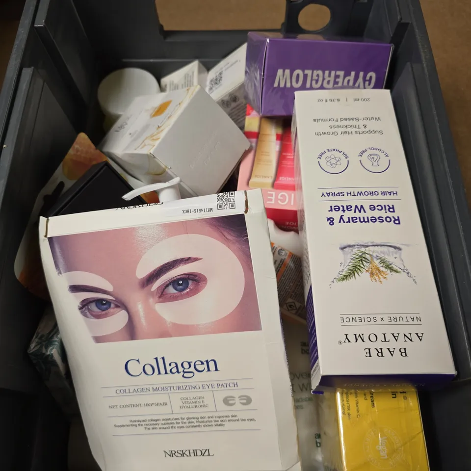 APPROXIMATELY 15 ASSORTED HEALTH & BEAUTY PRODUCTS TO INCLUDE SUN CREAM, COLLAGEN EYE PATCH, HAIR GROWTH SPRAY ETC
